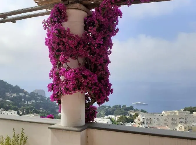 La Terrazza Feriehus Capri